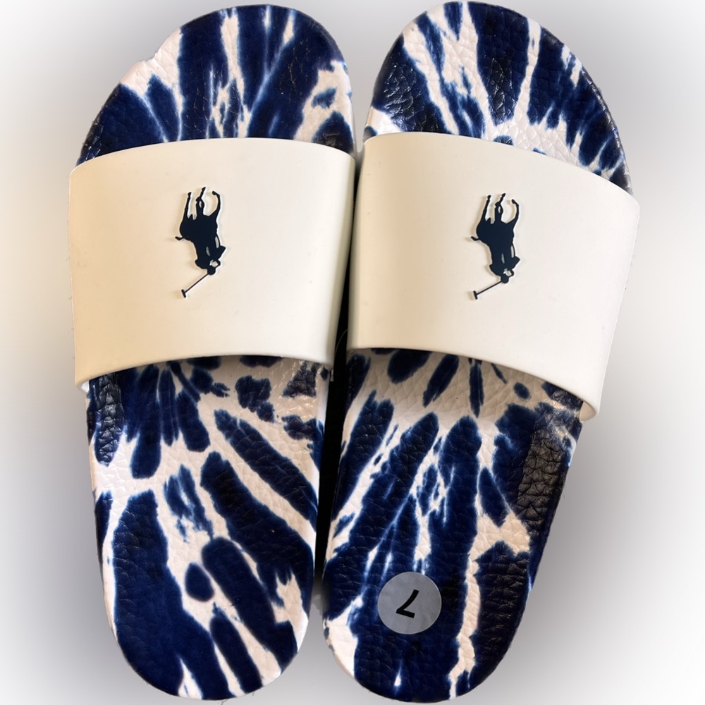Polo Ralph Lauren Sandals 
Size 7

Sandals, slides, flip flops